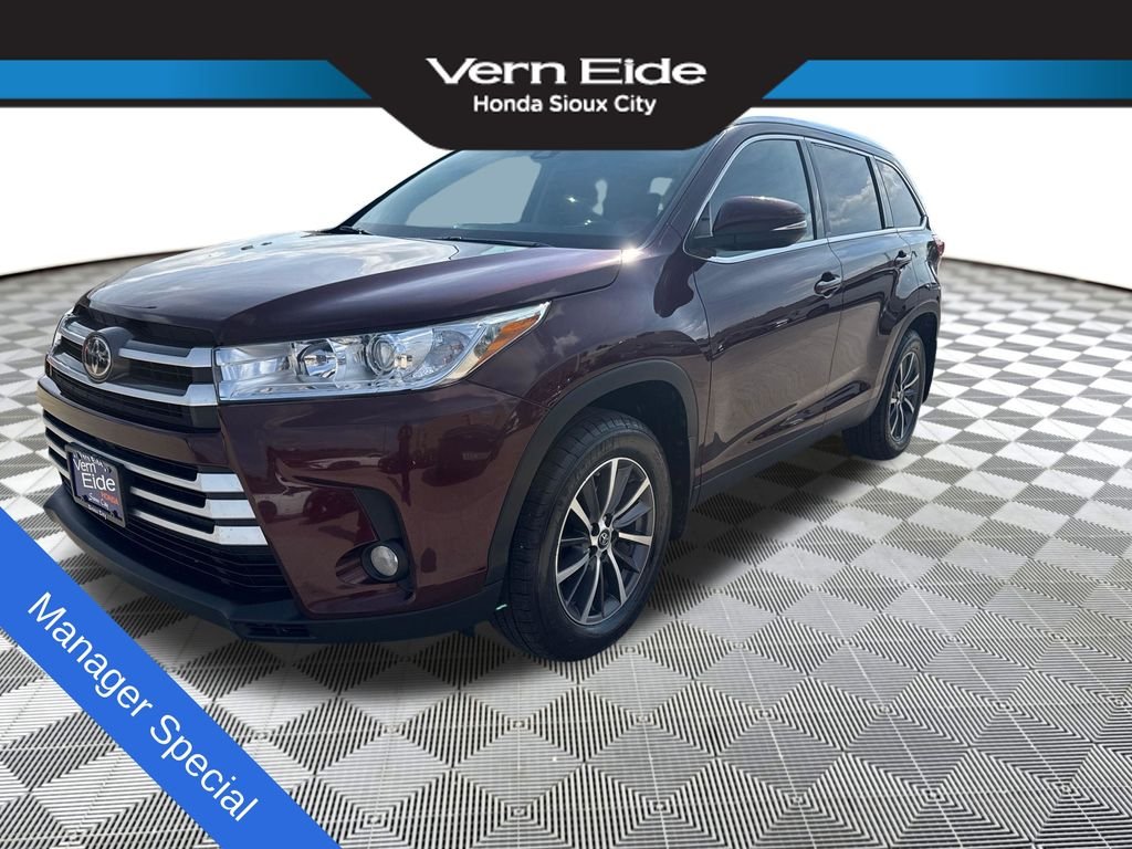 Used 2019 Red Toyota XLE image 1