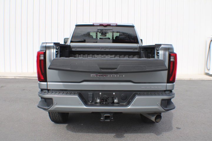2025 GMC Sierra 2500HD Denali Ultimate - Photo 18