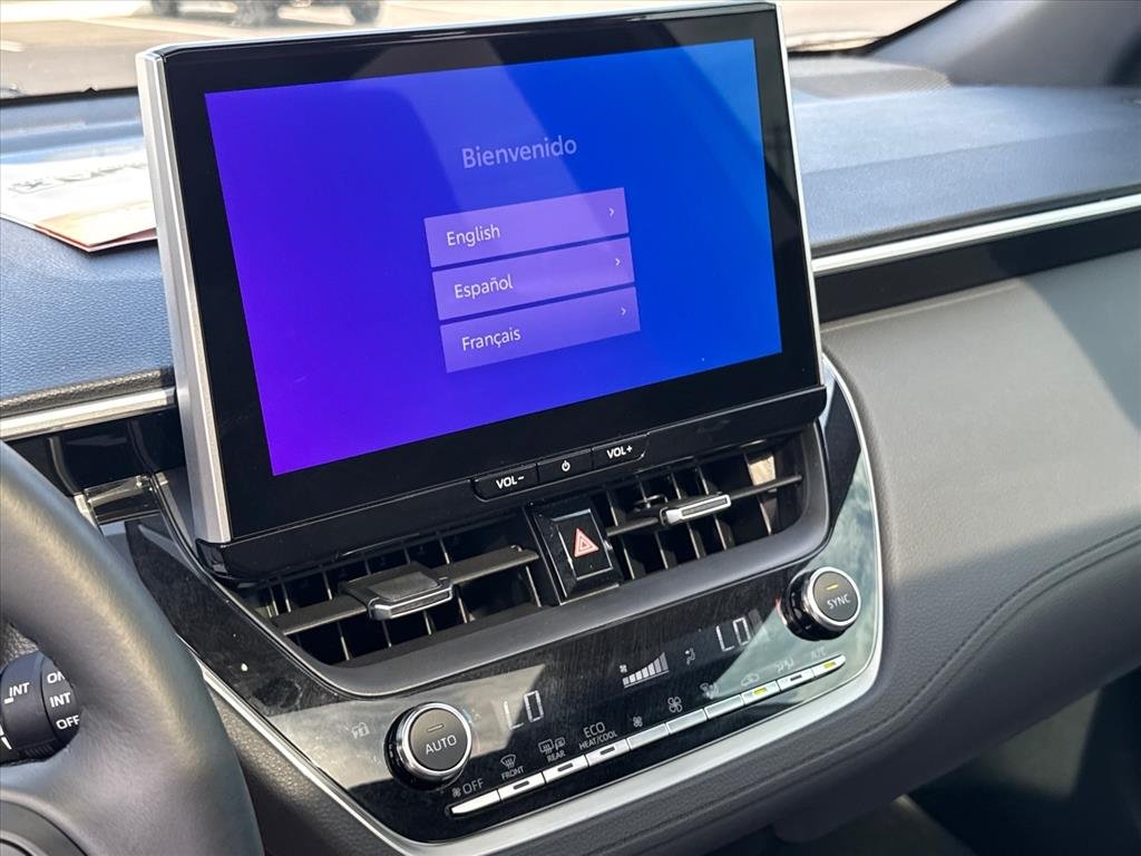 Used 2026 Wind Chill Pearl Toyota XLE image 22
