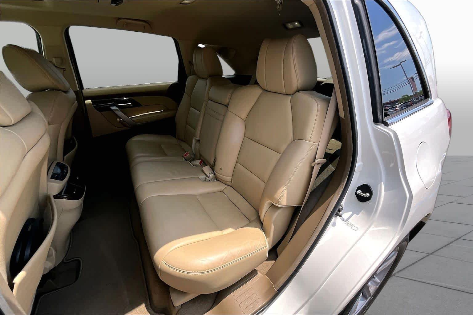 Used 2012 Aspen White Pearl II Acura Tech/Entertainment Pkg image 20
