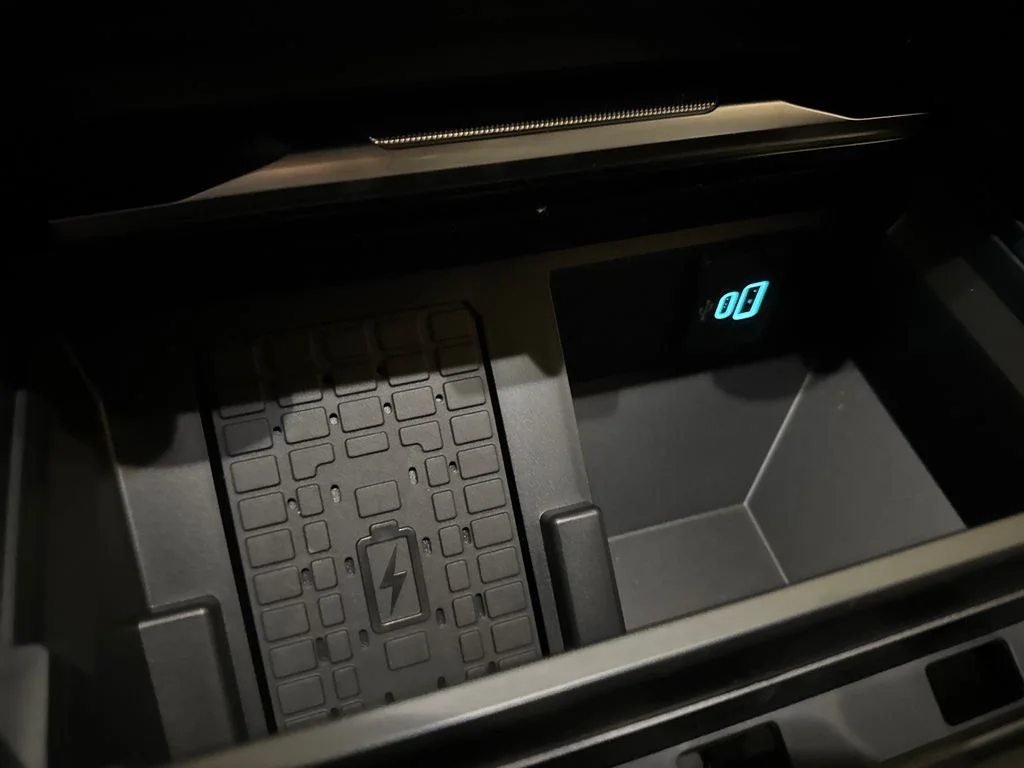 New 2026 Black Ford Platinum image 35