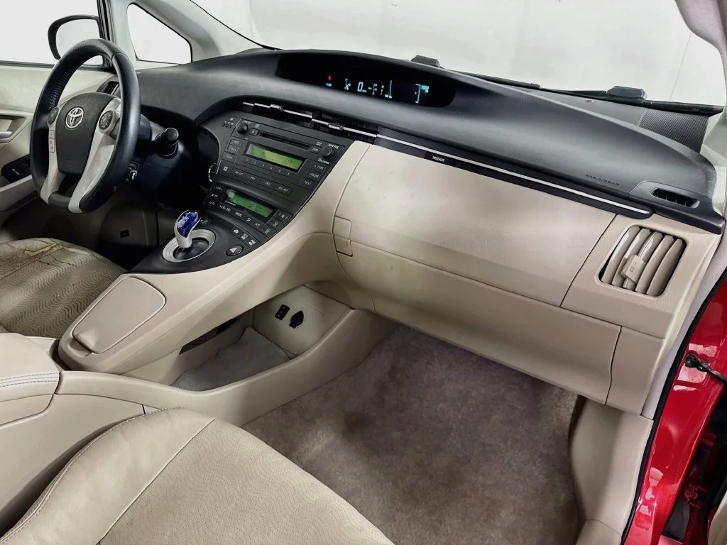 Used 2010 Red Toyota IV image 31