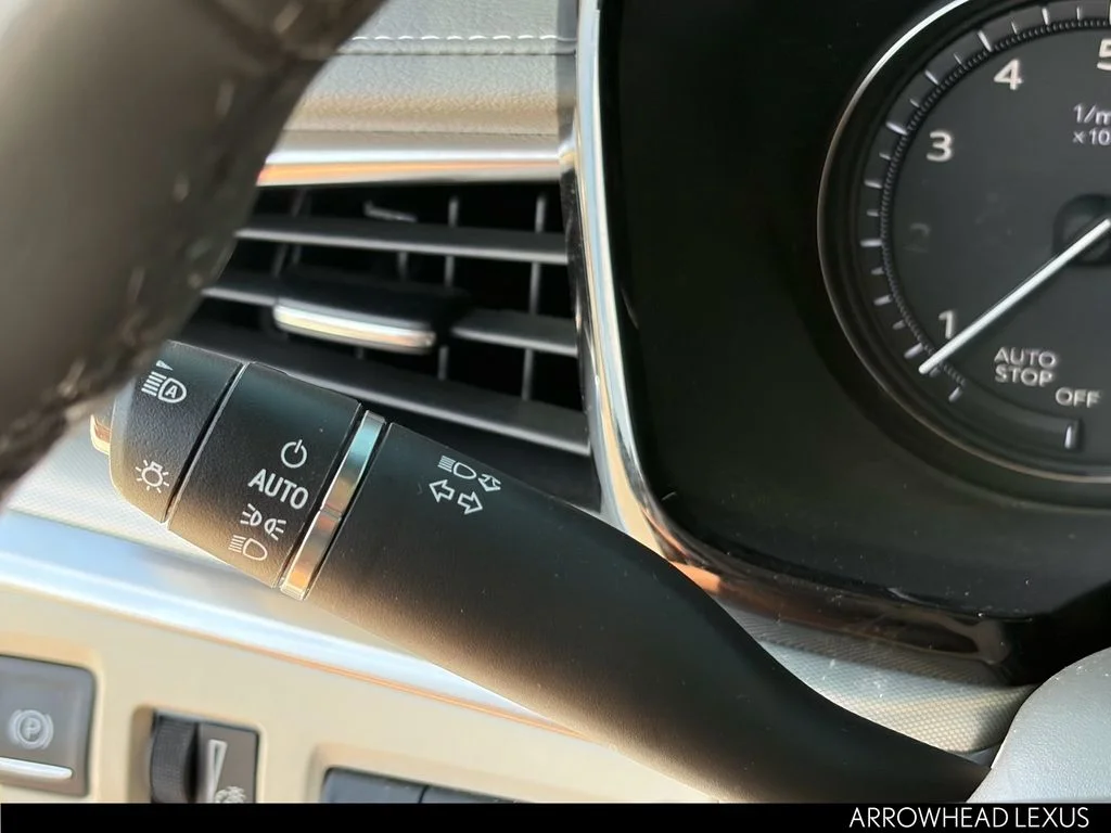 Used 2023 White Cadillac Premium Luxury image 21