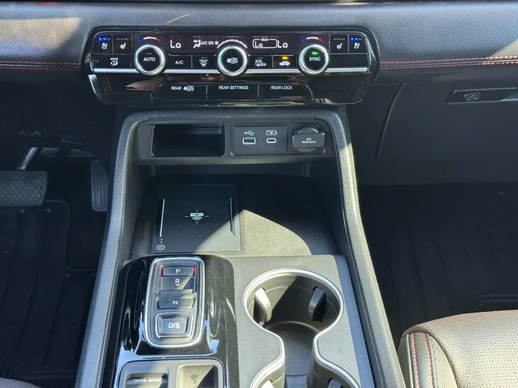 Certified Used 2025 White Honda Black Edition image 18