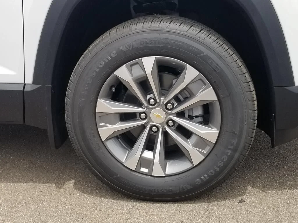 2026 Chevrolet Equinox LT - Photo 35