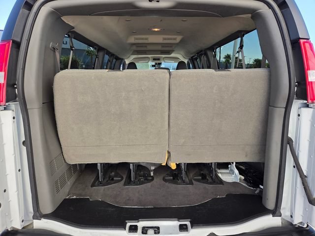 2025 Chevrolet Express Passenger LT - Photo 12