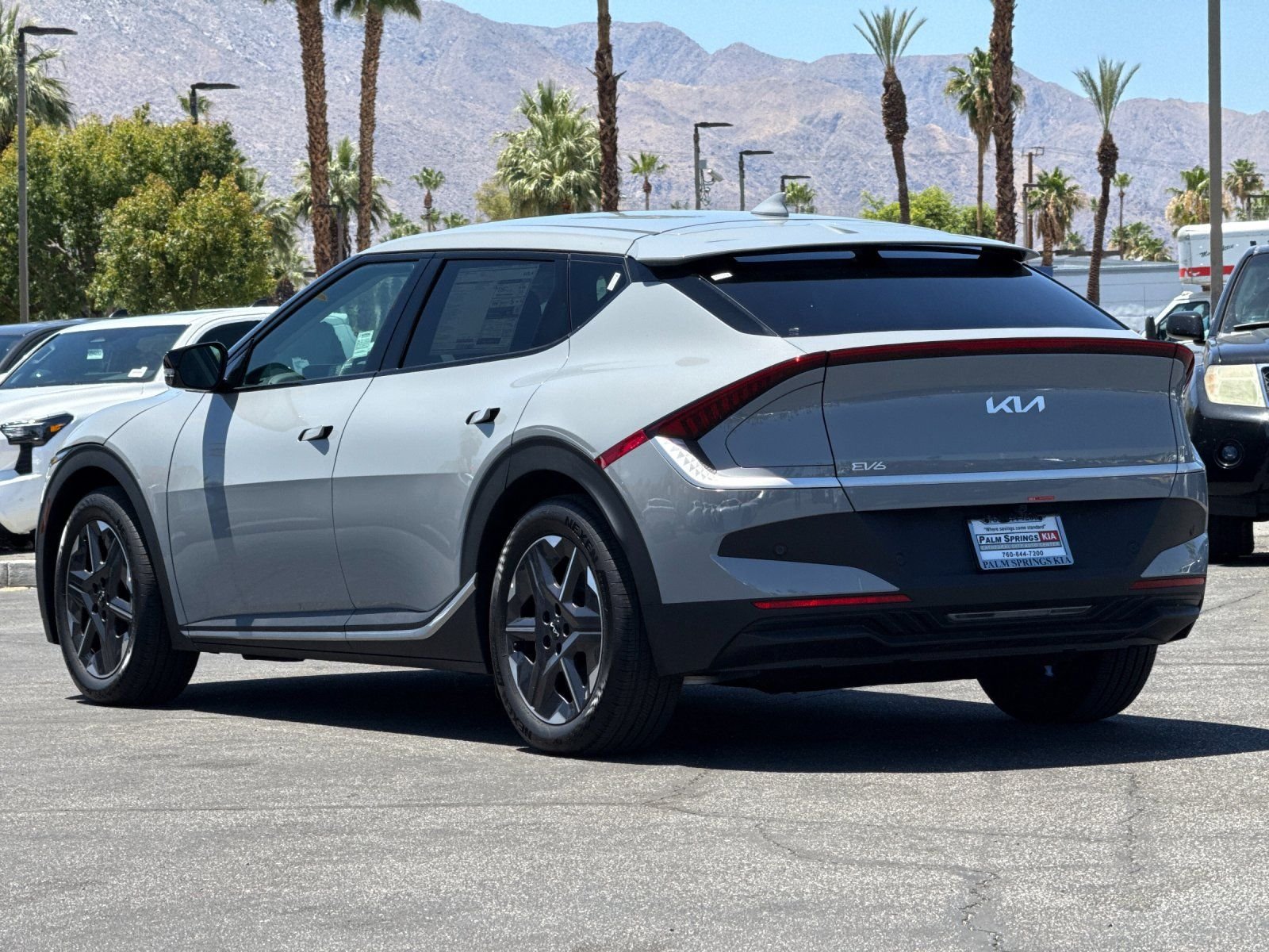 New 2026 Wolf Gray Kia LIGHT image 5
