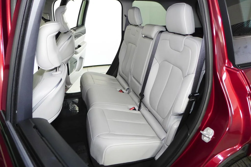 Used 2023 Red Jeep Overland image 21