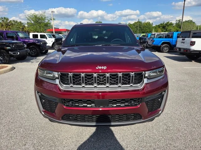 New 2026 Velvet Red Pearl-Coat Exterior Paint Jeep Limited image 17