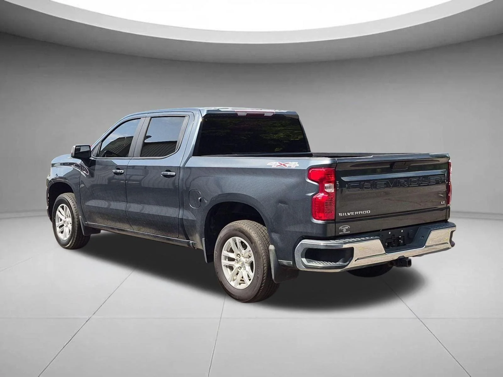 Used 2019 Shadow Gray Metallic Chevrolet LT image 3