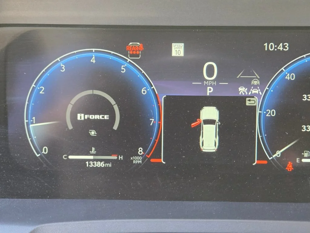 Used 2025 Wind Chill Pearl Toyota SR5 image 18