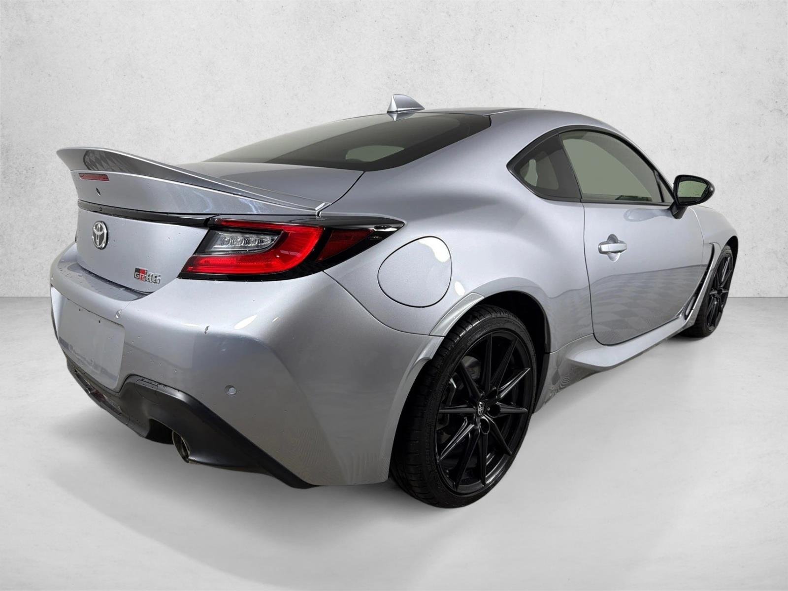 Used 2025 Steel/20 Toyota Premium image 3