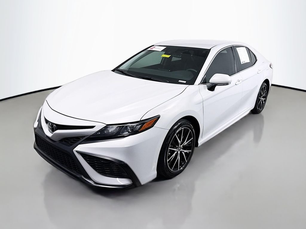 Used 2023 Ice Edge Toyota SE image 3