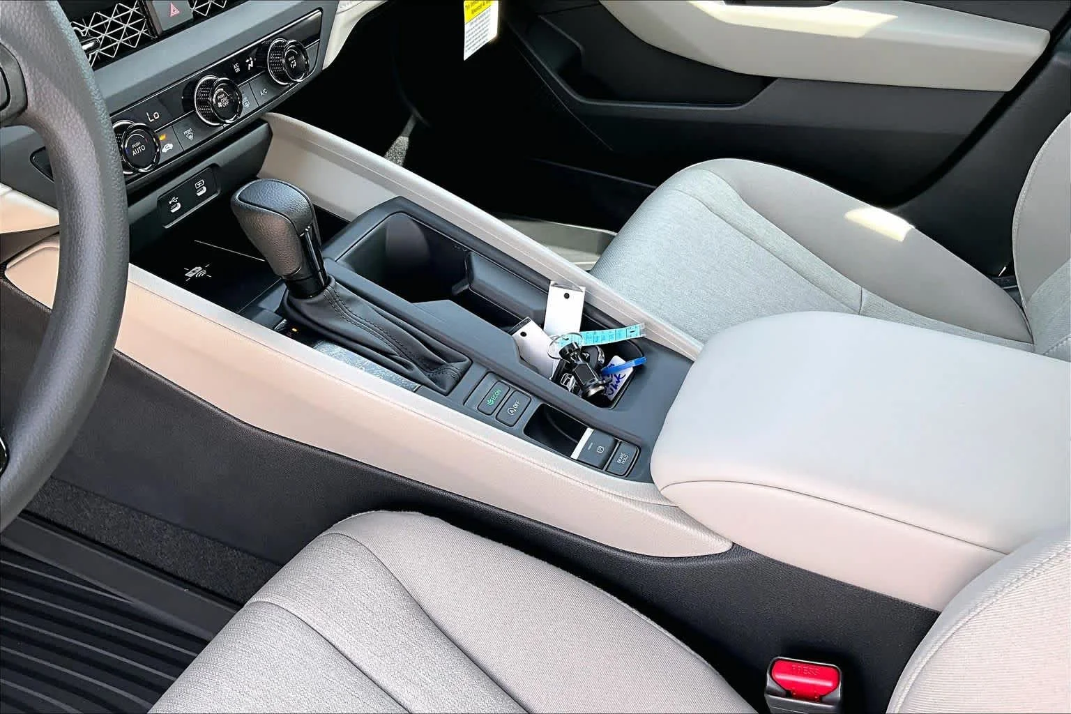 New 2026 Platinum White Pearl Honda LX image 7