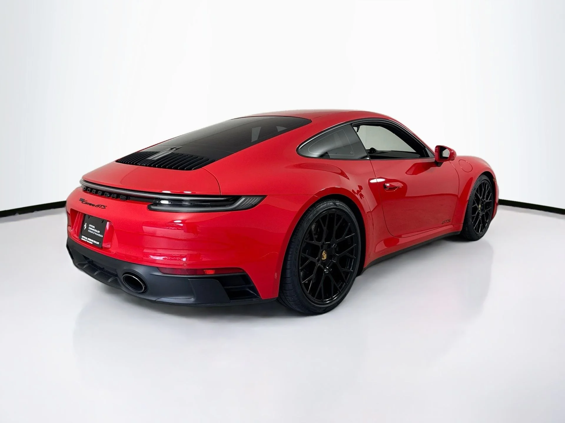 Used 2022 Guards Red Porsche Carrera 4 GTS image 7