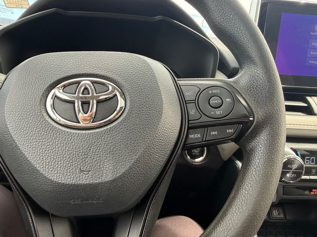 Used 2025 Ice Toyota XLE image 23