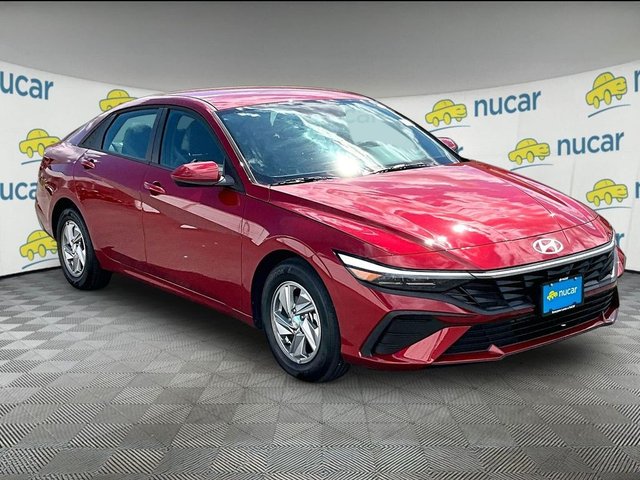 2025 Hyundai Elantra SE