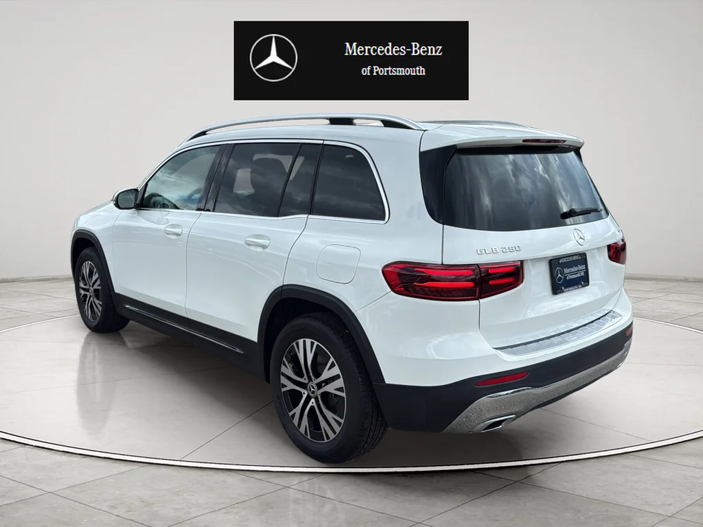 Certified Used 2026 White Mercedes-Benz GLB 250 image 3