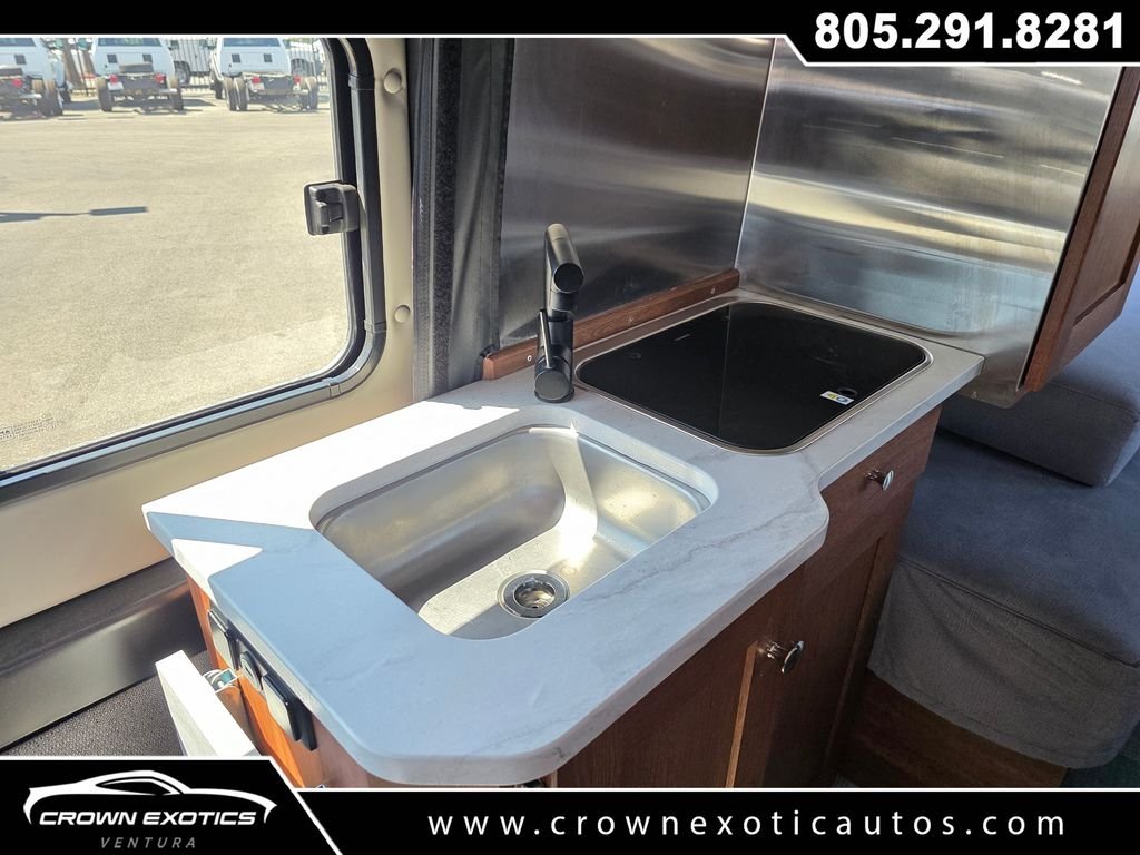 Used 2021 Gray Ram High Roof image 28