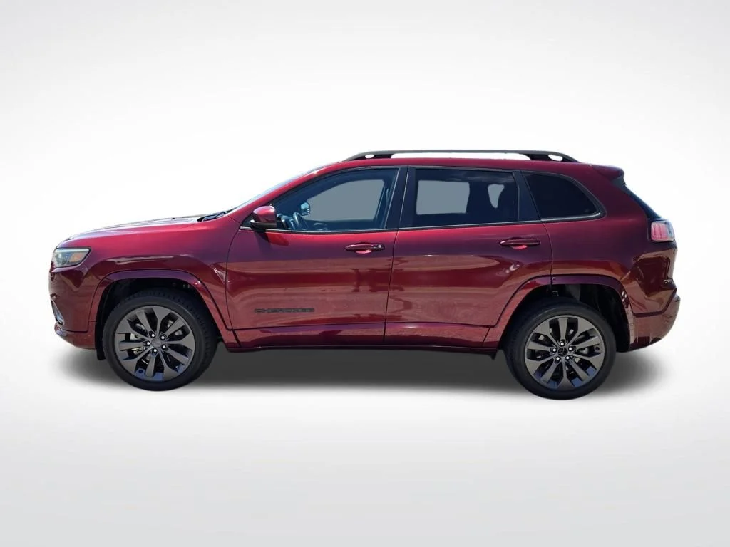 Used 2019 Red Jeep Limited image 9