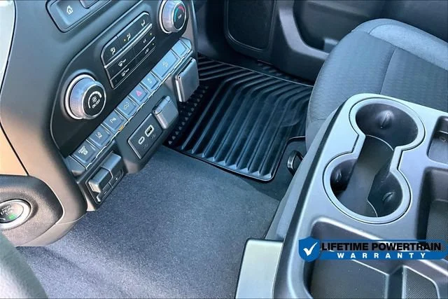 2026 Chevrolet Silverado 2500 HD Custom - Photo 9