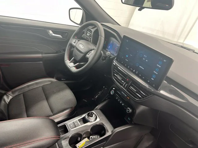 Used 2023 Silver Ford ST-Line image 25