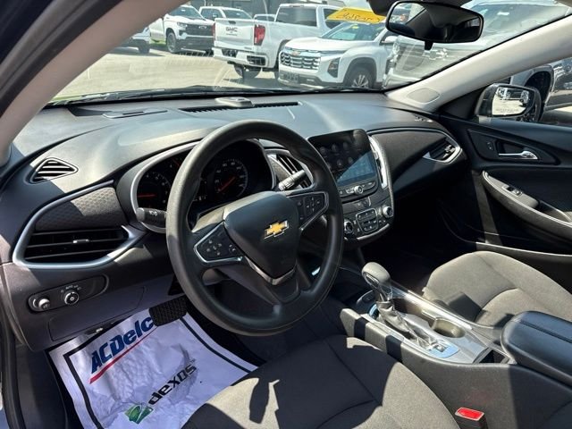 Used 2023 Gray Chevrolet LT image 12