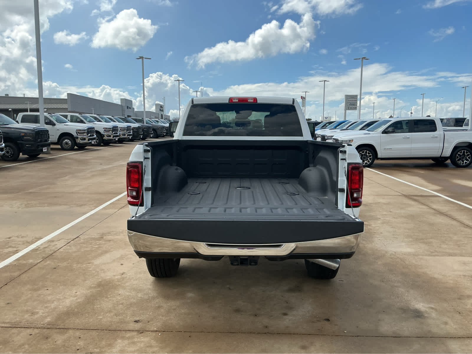 New 2026 Bright White Clear-Coat Exterior Paint RAM Lone Star image 12