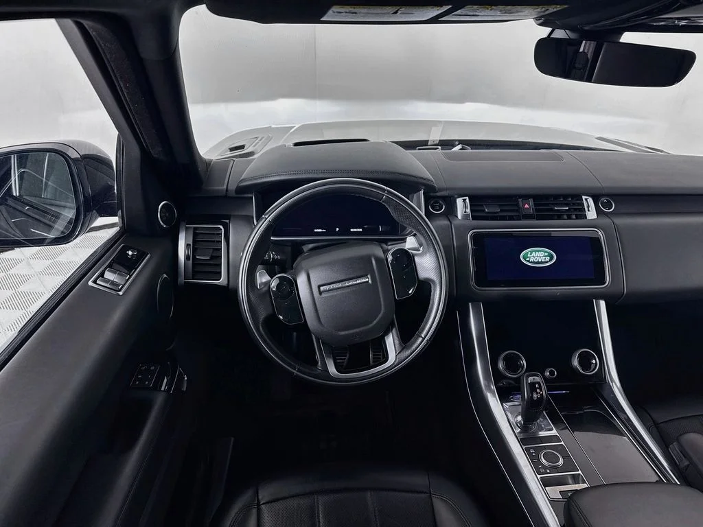 Used 2020  Land Rover HSE Dynamic image 23
