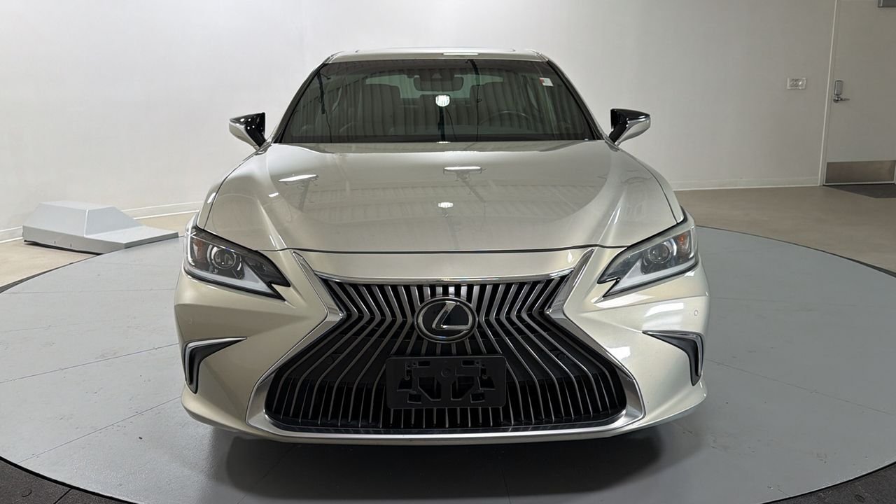 Used 2020 Beige Lexus 350 image 2