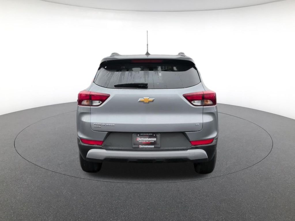 Used 2025 Gray Chevrolet LT image 6