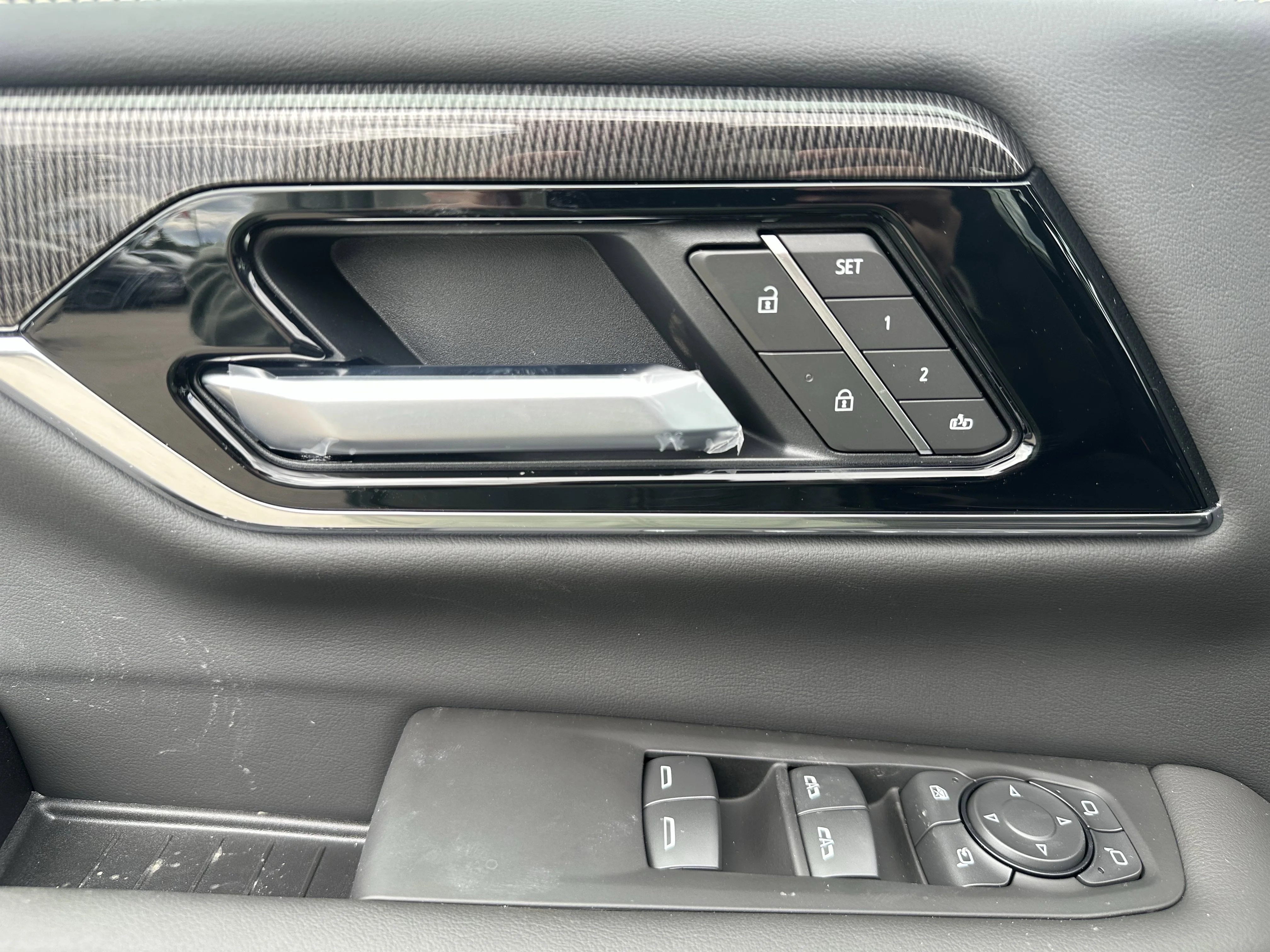New 2026 Onyx Black GMC Elevation image 6