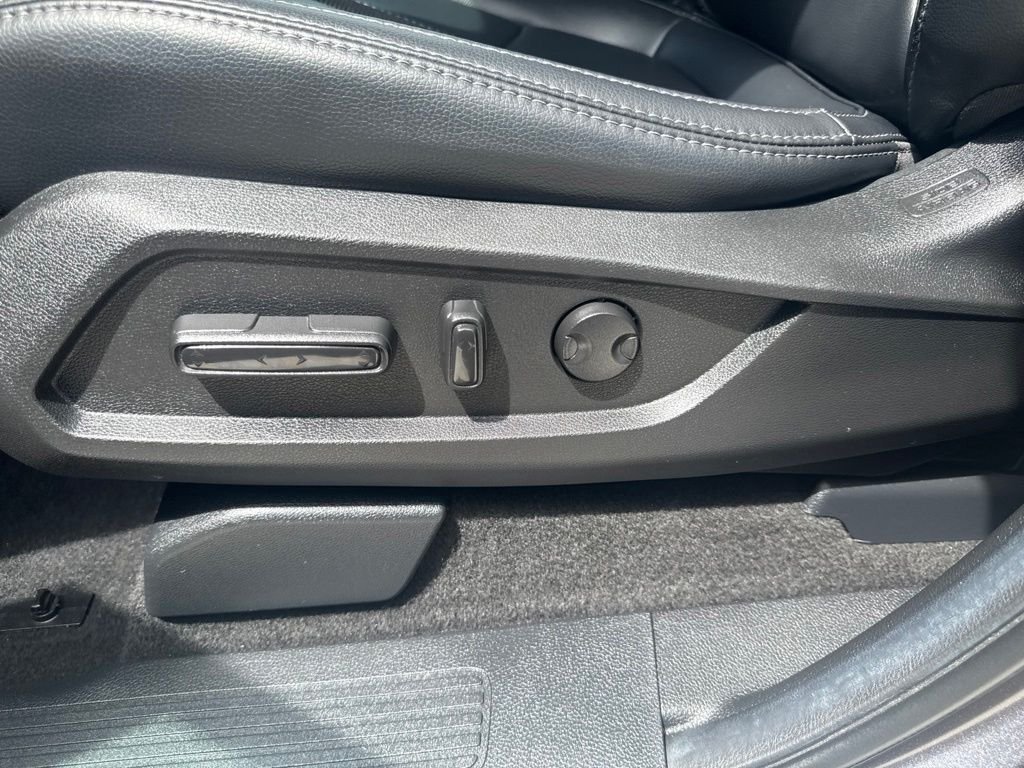 Used 2025 Gray Honda EX-L image 15
