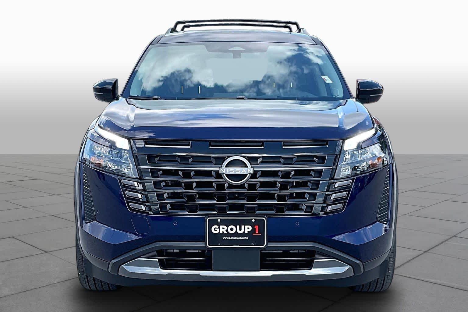 Used 2026 Deep Ocean Blue Pearl Nissan Platinum image 4