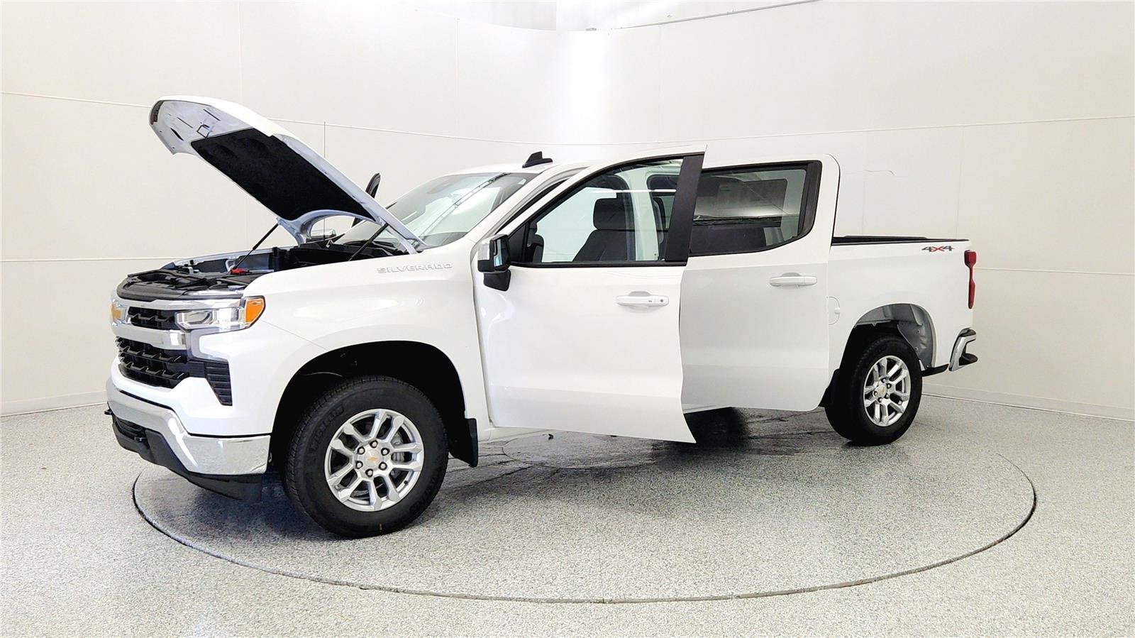 2026 Chevrolet Silverado 1500 LT - Photo 10