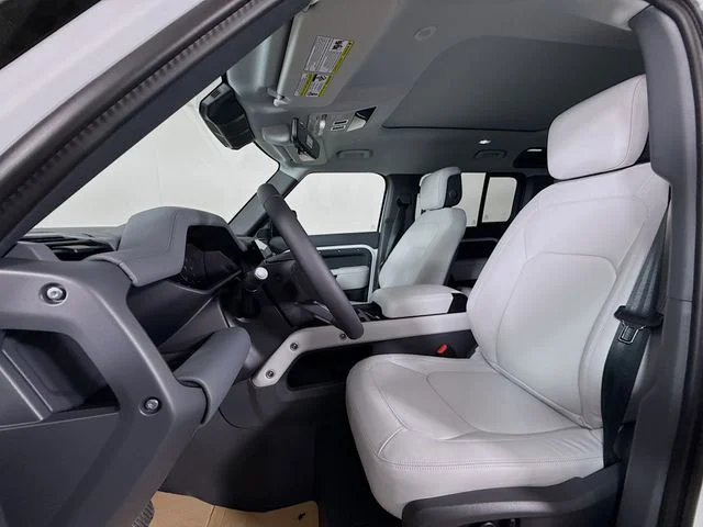New 2026 Fuji White Land Rover X-Dynamic SE image 11