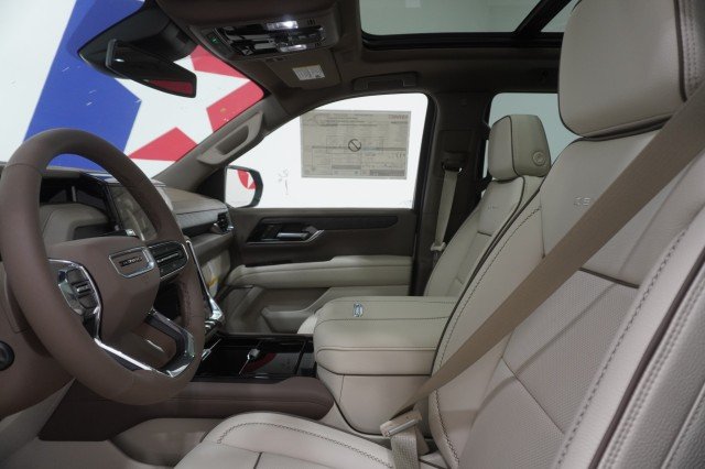 2026 GMC Yukon Denali - Photo 19