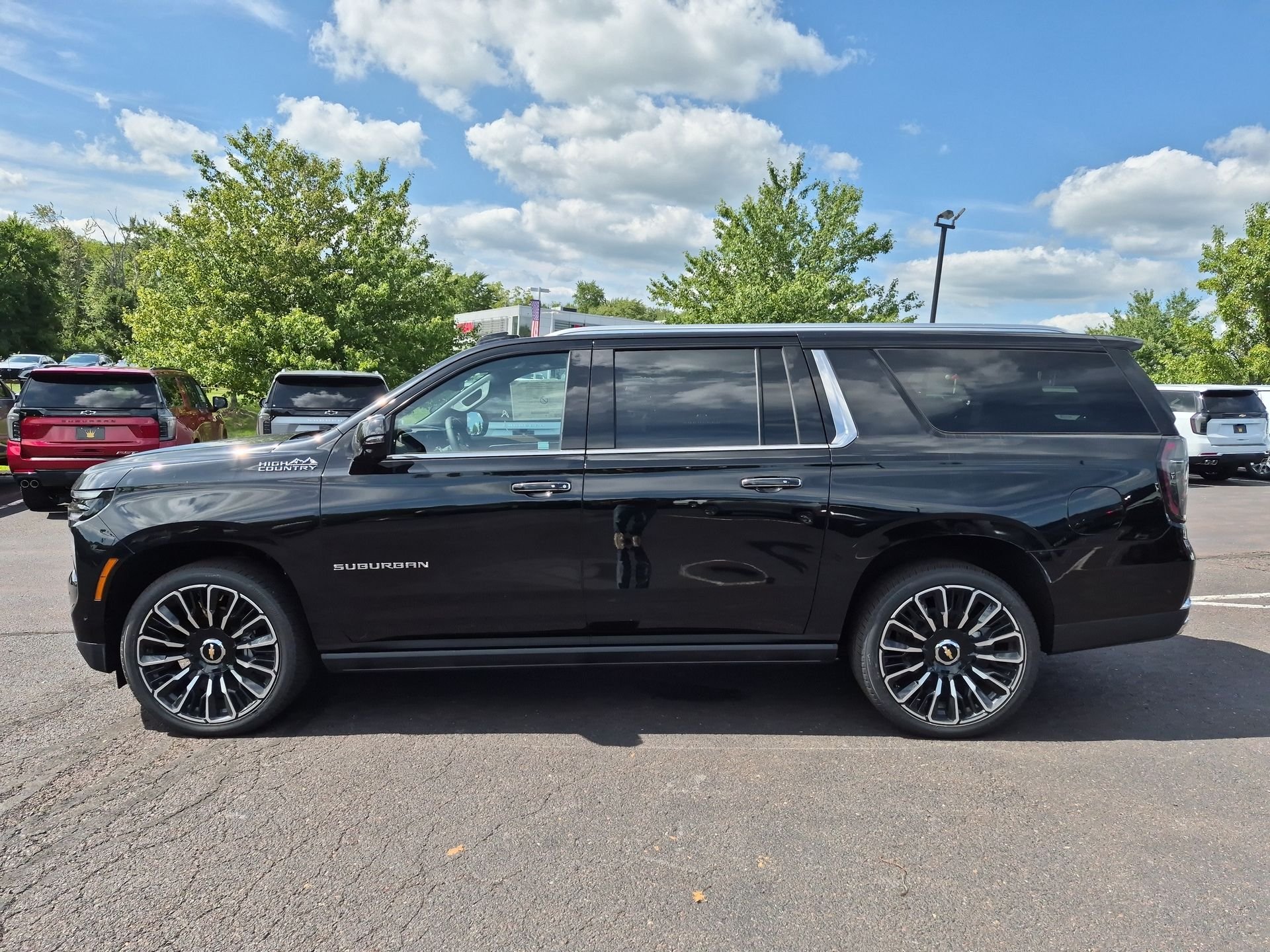 2026 Chevrolet Suburban High Country - Photo 42
