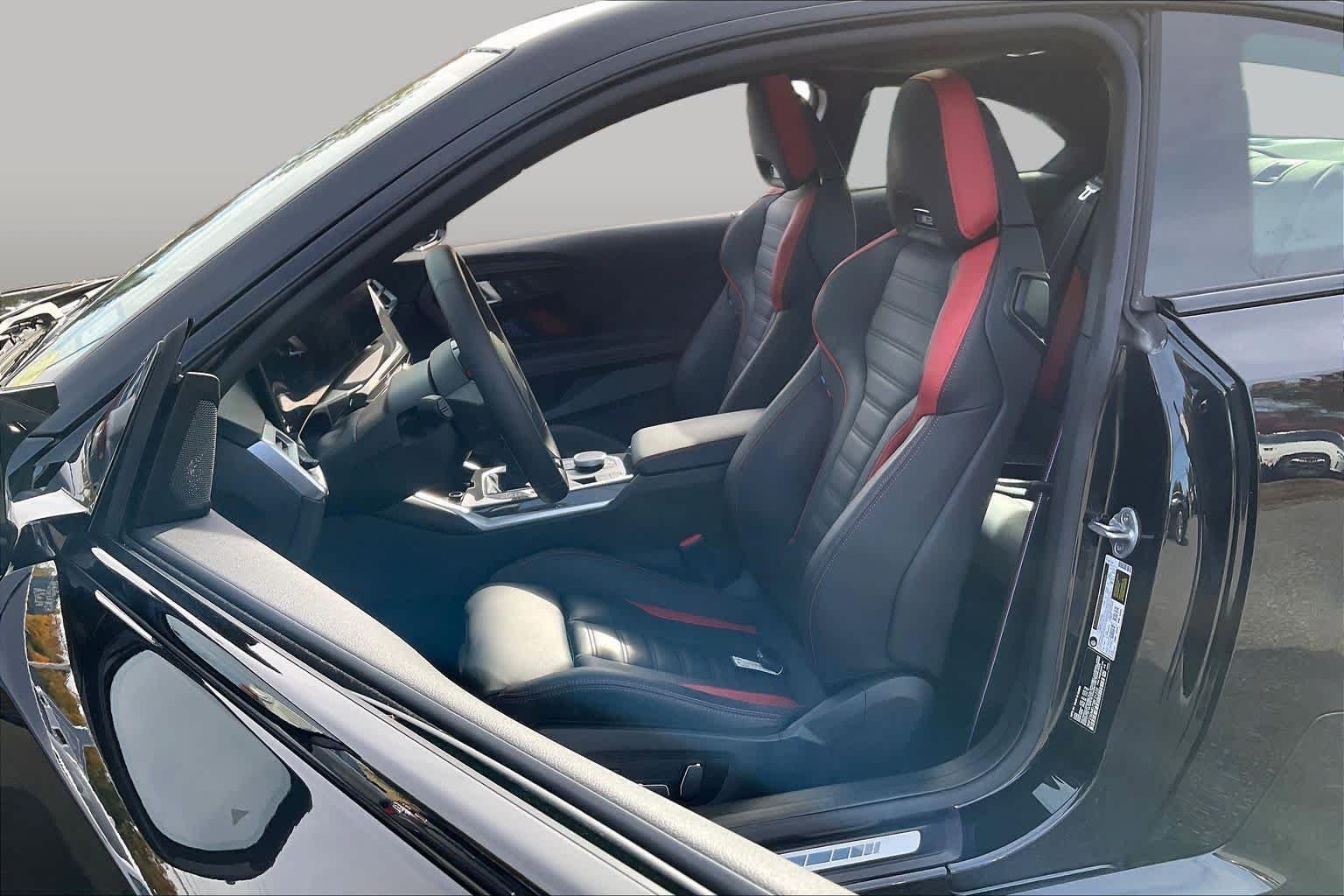 Used 2025 Black Sapphire Metallic BMW  image 7
