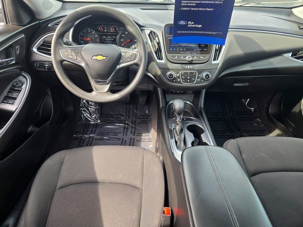 Certified Used 2021 Summit White Chevrolet LT image 16