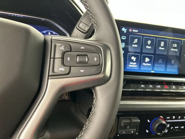 New 2026 Summit White Chevrolet LT (2FL) image 13