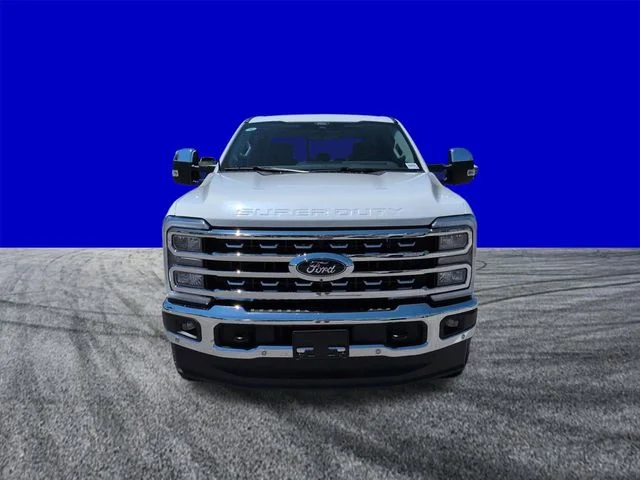 New 2026 Star White Metallic Tri-Coat Ford F-250® Lariat® image 9