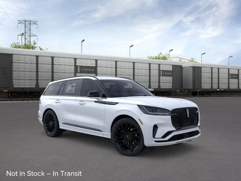 New 2026 Pristine White Metallic Tri-Coat Lincoln Reserve® image 7