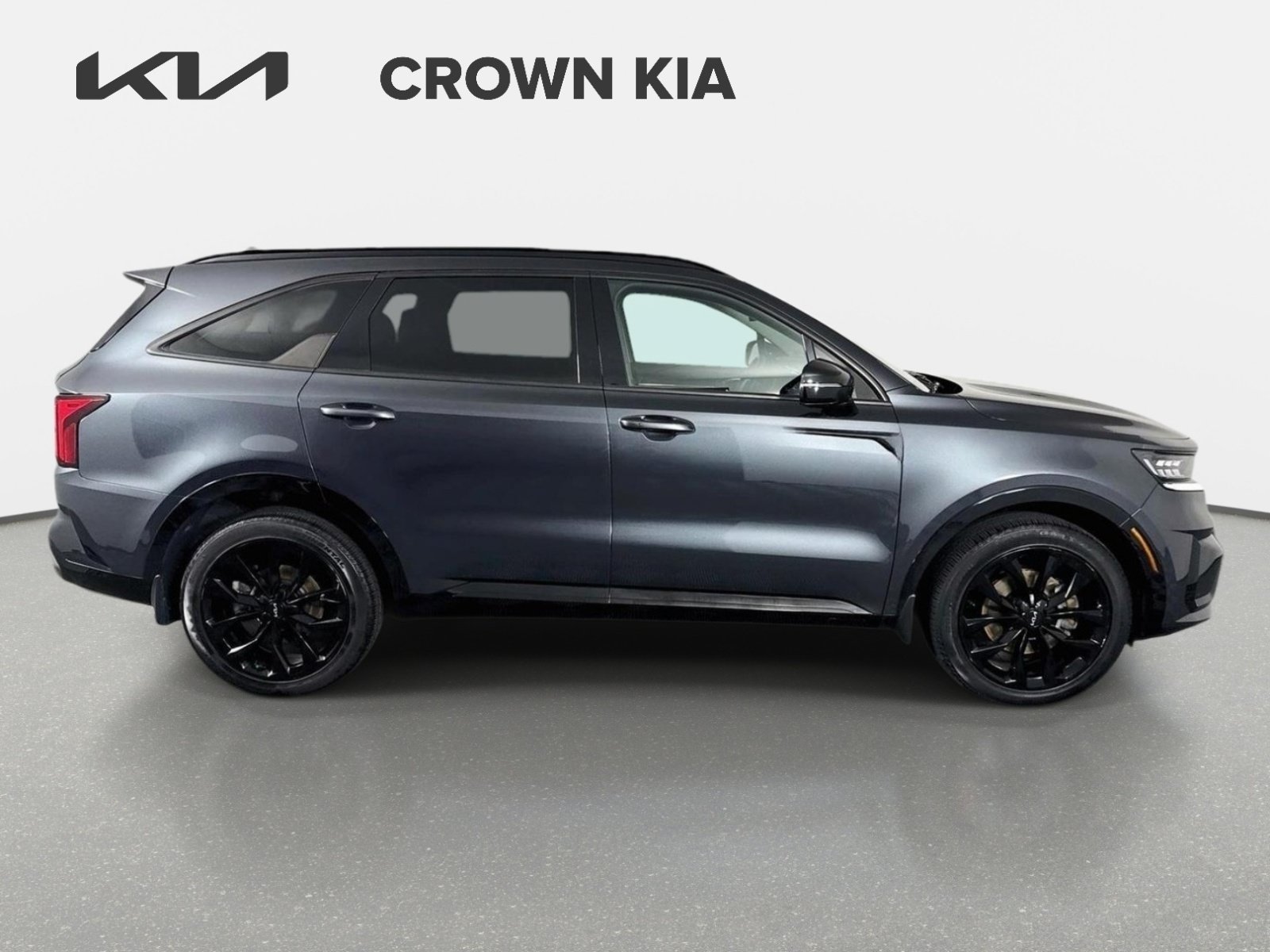 Used 2023 Gravity Grey Kia SX image 4