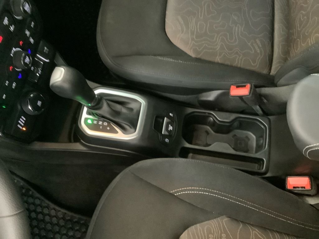 Used 2023 Blue Jeep Altitude image 23