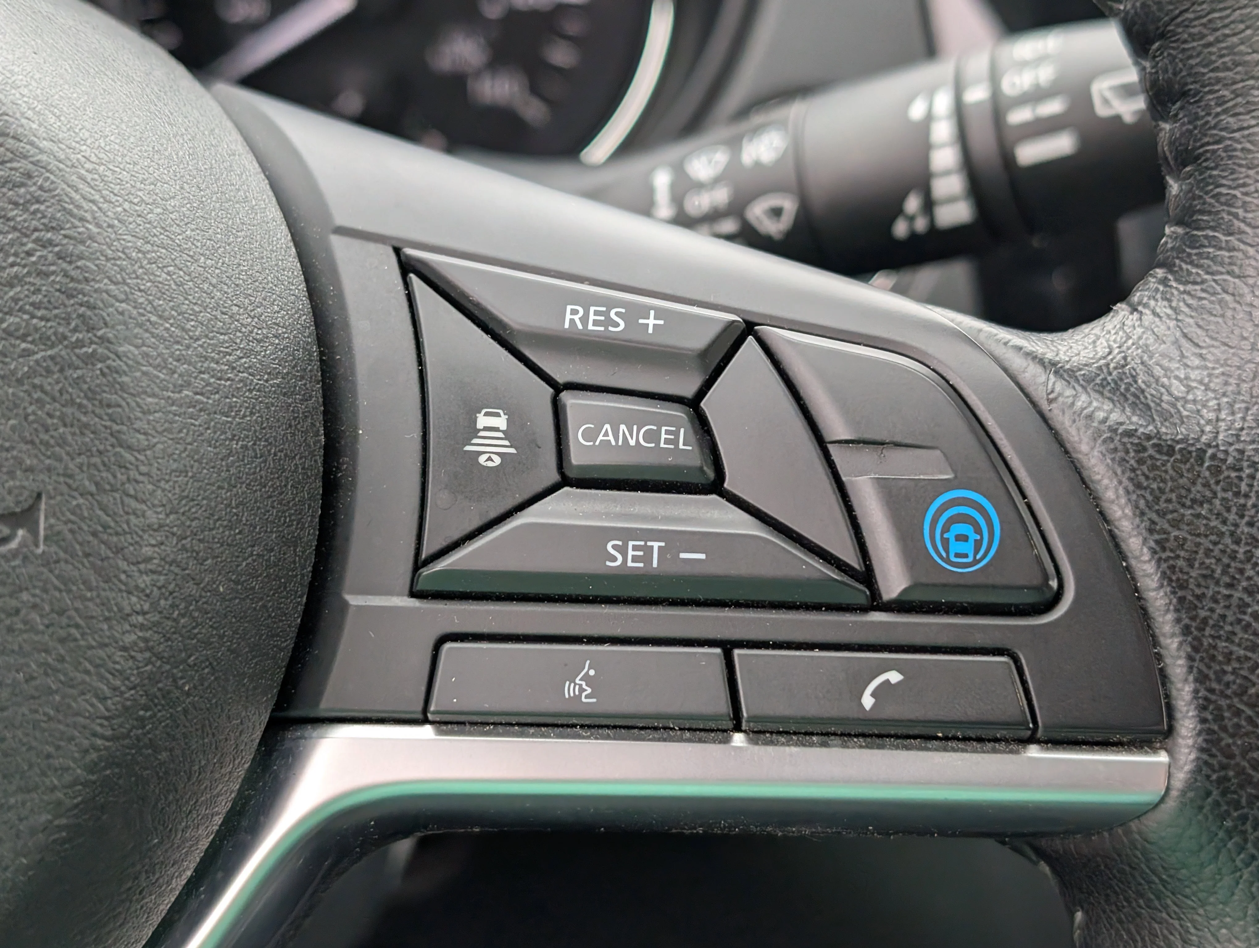 2022 Nissan Rogue Sport SV - Photo 18