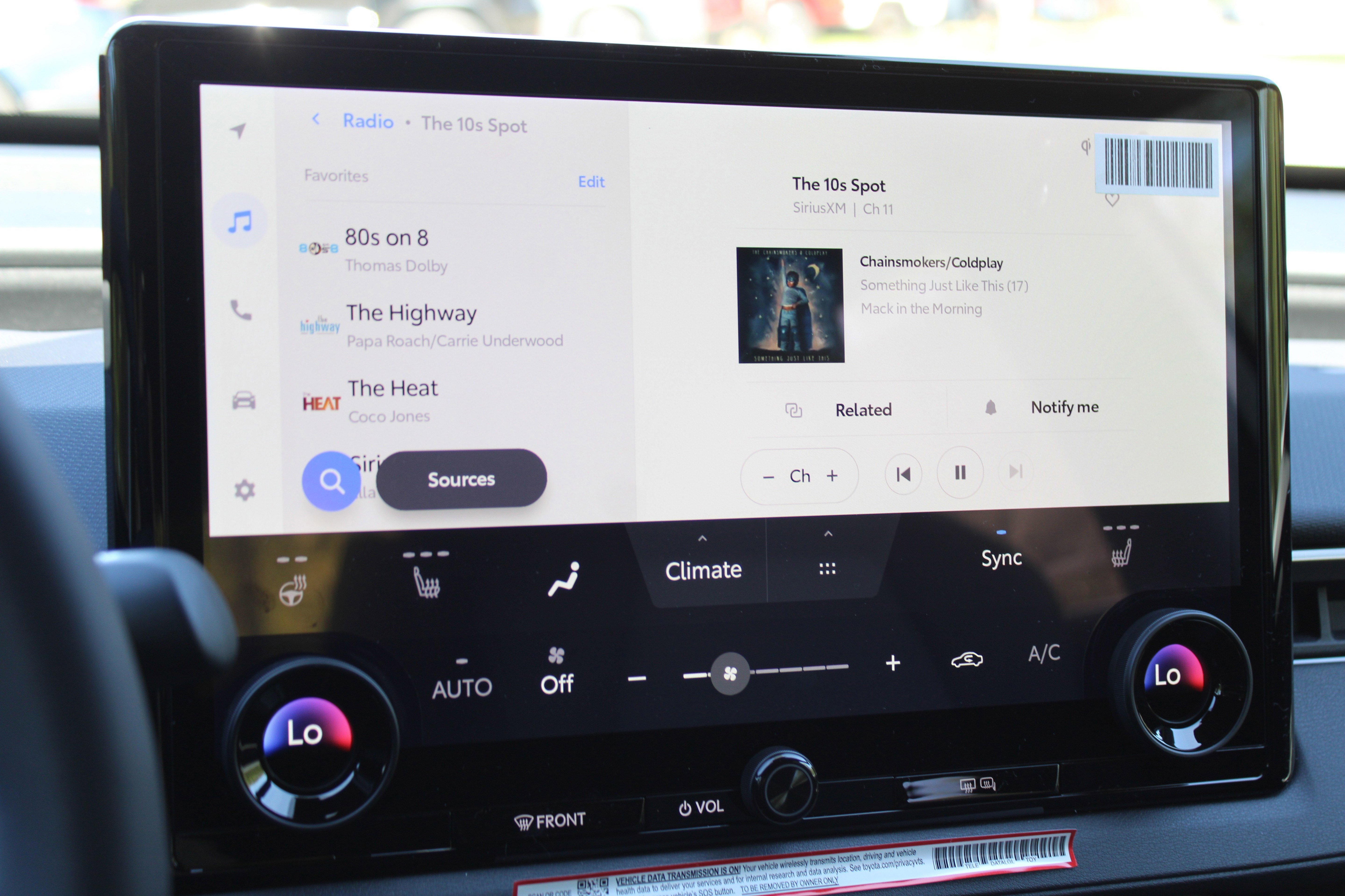 2026 Toyota bZ XLE - Photo 31