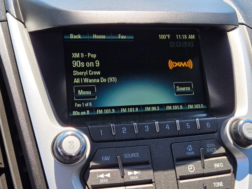 Used 2017 SUMMIT WHITE Chevrolet LS image 20