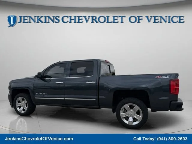 Used 2017 GRAPHITE METALLIC Chevrolet LTZ image 8