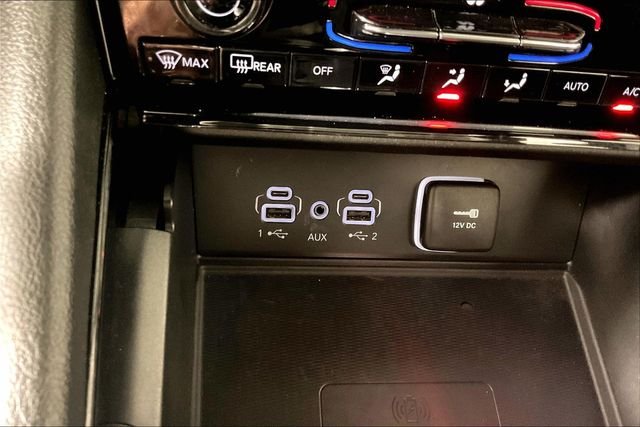 Used 2023 Black Jeep Altitude image 15